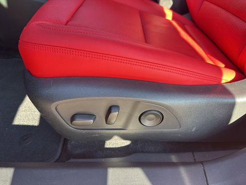 Used 2025 Chevrolet Blazer EV SS w/ Performance Package image 20