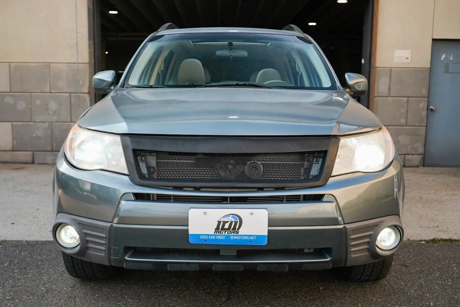 Used 2010 Subaru Forester 2.5X Premium AWD/4WD image 2