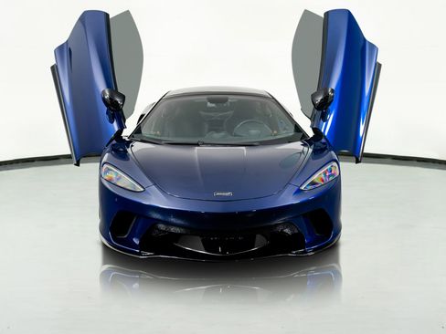 Used 2023 McLaren GT image 31