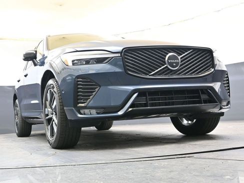 New 2026 Volvo XC60 B5 Plus w/ Protection Package Premier AWD/4WD image 41