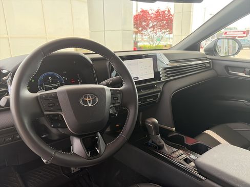 Certified 2025 Toyota Camry SE image 14