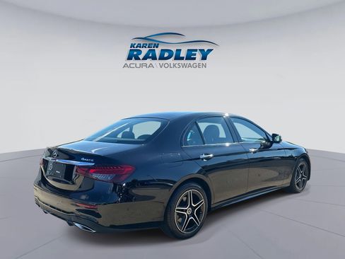Used 2023 Mercedes-Benz E 350 4MATIC Sedan image 2