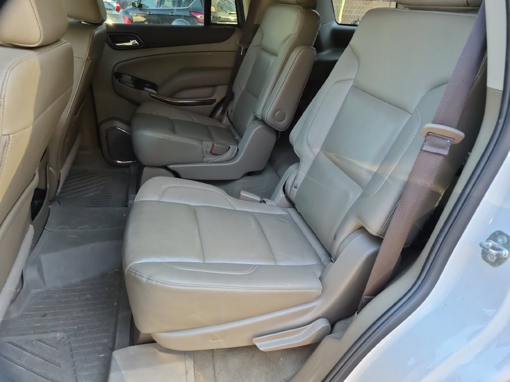 Used 2020 GMC Yukon SLT w/ Value Plus Edition AWD/4WD image 35