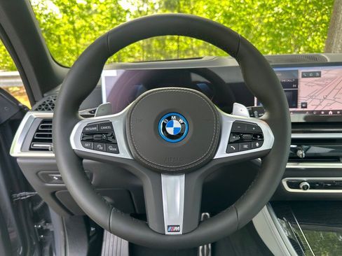 New 2026 BMW X5 xDrive50e w/ M Sport Package image 36