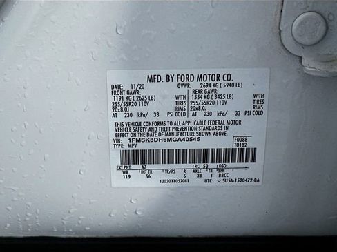 Used 2021 Ford Explorer XLT w/ Equipment Group 202A AWD/4WD image 36