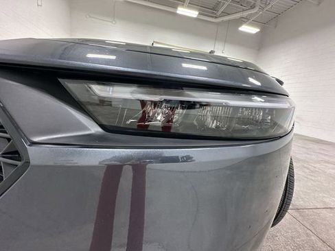 Used 2023 Honda Accord EX image 11