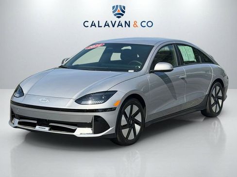 Used 2024 Hyundai Ioniq 6 SE RWD image 3