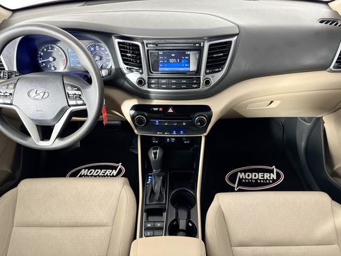 Used 2017 Hyundai Tucson SE w/ SE Popular Package 02 AWD/4WD image 21
