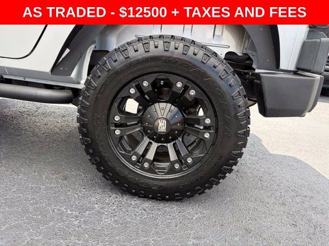 Used 2012 Jeep Wrangler Sport w/ Connectivity Group AWD/4WD image 10
