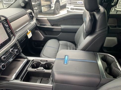 New 2026 Ford F250 Platinum AWD/4WD image 31