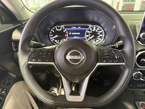 Used 2024 Nissan Sentra SV FWD image 10