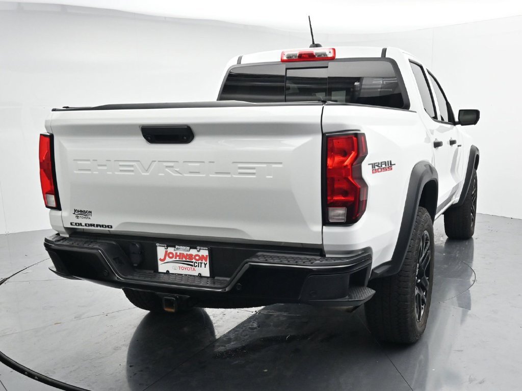 Used 2024 Chevrolet Colorado Trail Boss w/ Technology Package AWD/4WD image 6
