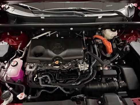 Used 2025 Toyota RAV4 LE image 38