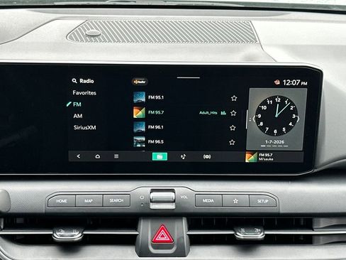 New 2025 Kia K4 LXS image 28