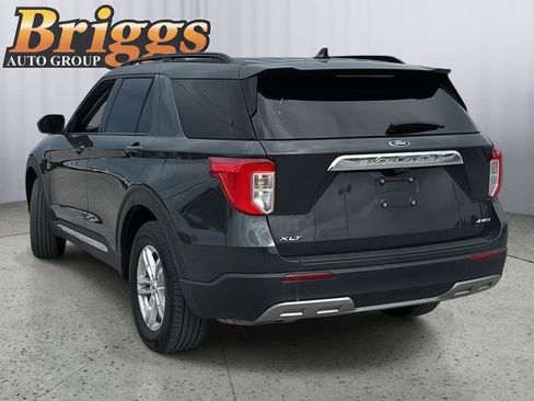Used 2023 Ford Explorer XLT w/ Equipment Group 202A AWD/4WD image 9
