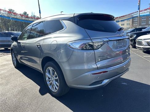 Used 2023 Buick Enclave Avenir w/ Avenir Technology Package image 6