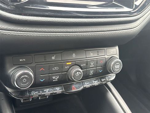 Used 2022 Dodge Durango GT AWD/4WD image 18