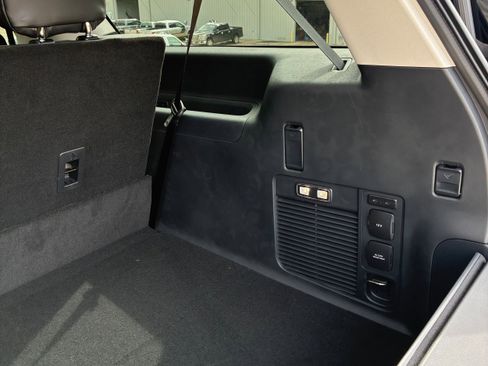 New 2025 Lincoln Navigator L Reserve image 38