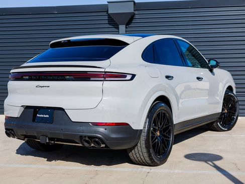 Certified 2026 Porsche Cayenne Coupe AWD/4WD image 7