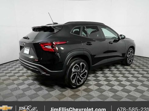 New 2026 Chevrolet Trax RS w/ Sunroof Package image 27