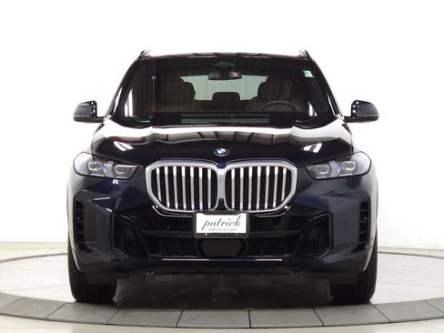 Used 2024 BMW X5 xDrive40i w/ M Sport Package AWD/4WD image 2