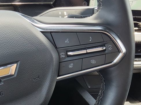 Used 2026 Chevrolet Equinox LT AWD/4WD image 27