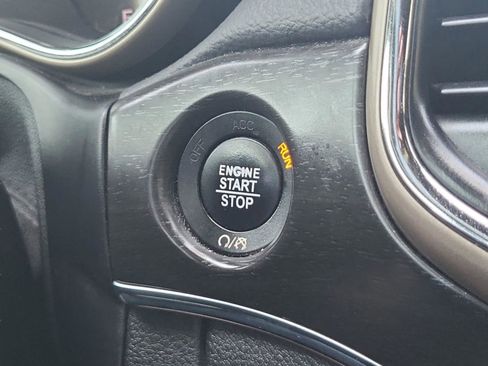 Used 2017 Jeep Grand Cherokee Limited w/ Luxury Group II image 31