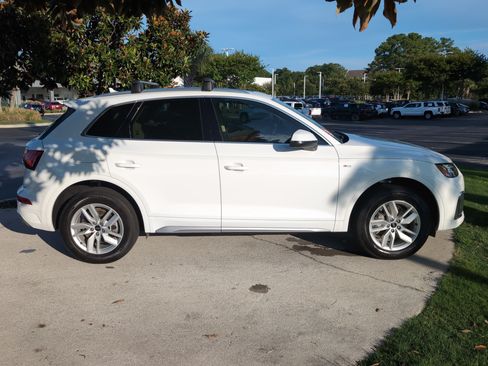 Used 2023 Audi Q5 2.0T Premium AWD/4WD image 11