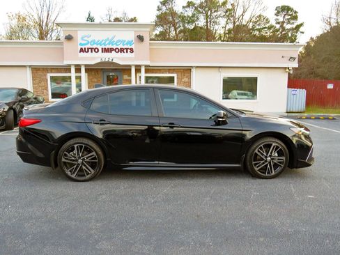 Used 2025 Toyota Camry XSE image 6