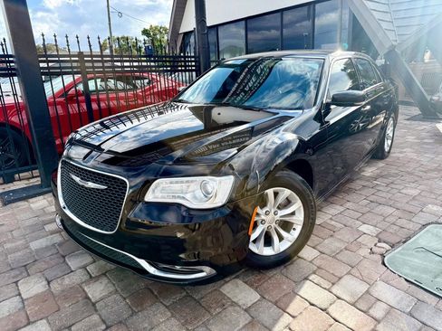 Used 2015 Chrysler 300 Limited w/ 300 Premium Group RWD image 1