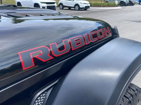 Used 2020 Jeep Wrangler Unlimited Rubicon AWD/4WD image 11