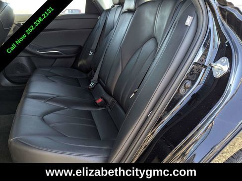 Used 2022 Toyota Avalon XLE image 13