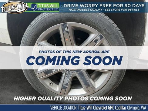 Used 2016 Cadillac Escalade Premium AWD/4WD image 4