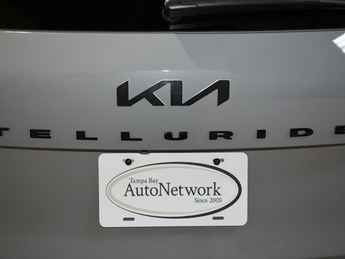 Used 2022 Kia Telluride SX w/ SX Prestige Package image 99