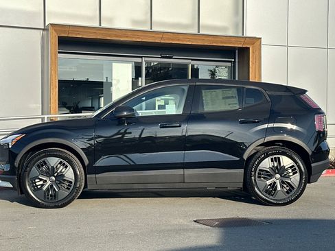 New 2026 Volvo EX30 Cross Country Ultra w/ Protection Package Premier AWD/4WD image 5