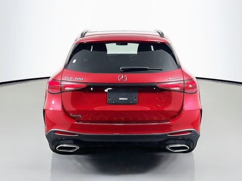 Used 2025 Mercedes-Benz GLC 300 4MATIC image 6