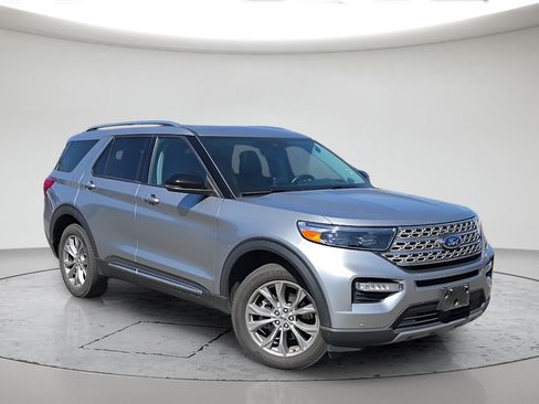 Used 2023 Ford Explorer Limited w/ Limited Technology Package AWD/4WD image 3