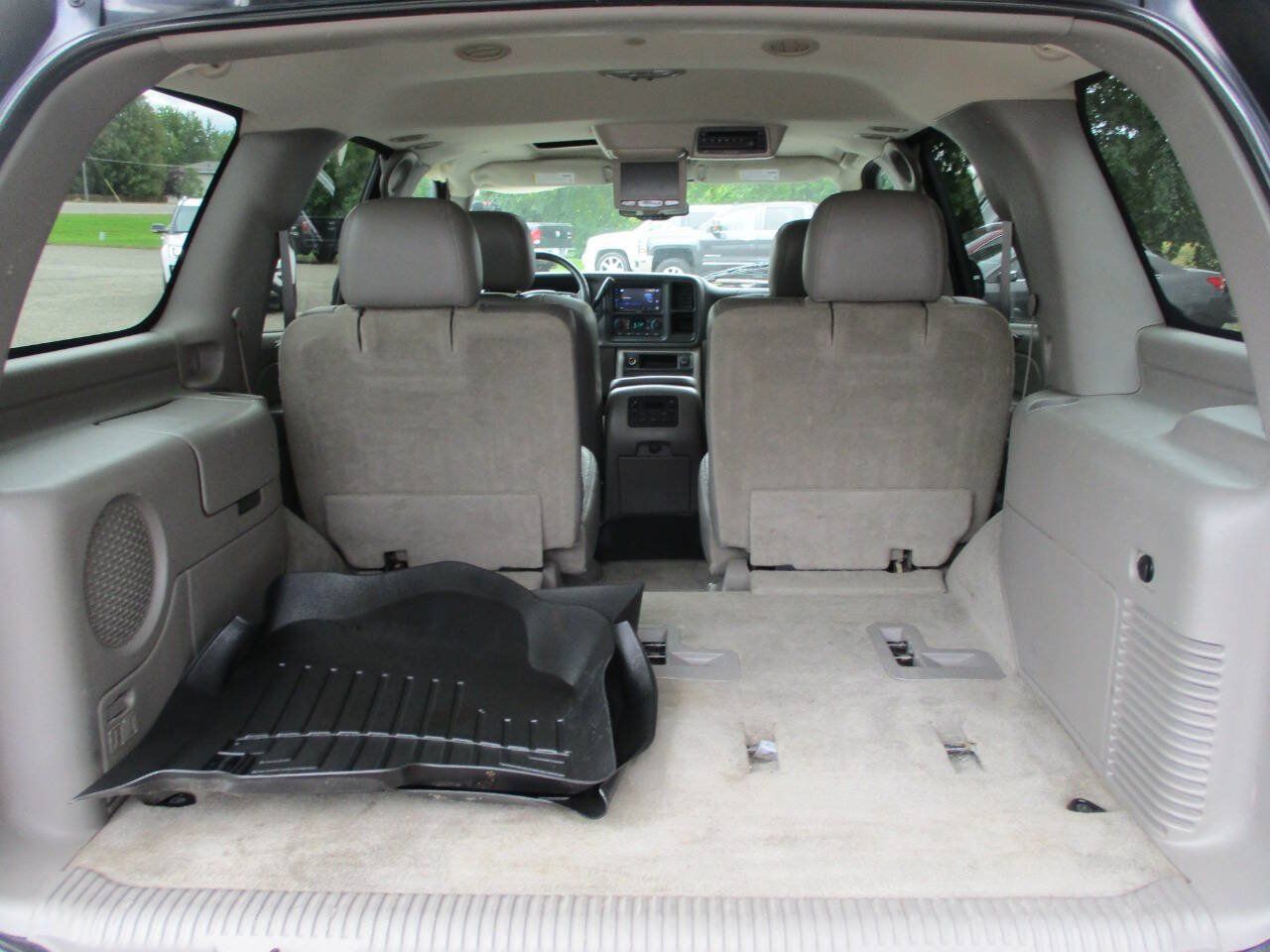 Used 2004 Chevrolet Tahoe Z71 w/ Z71 Preferred Equipment Group AWD/4WD image 25