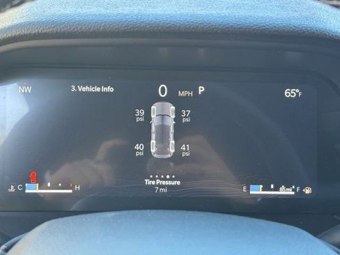 New 2025 Jeep Grand Cherokee Altitude image 24