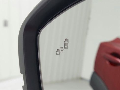 Used 2024 Nissan Pathfinder Platinum w/ Cargo Package image 22