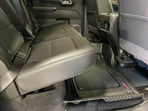 Used 2024 GMC Sierra 1500 Denali AWD/4WD image 19