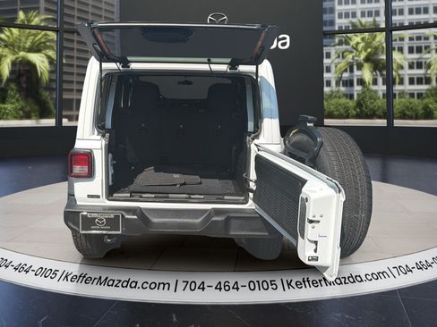 Used 2022 Jeep Wrangler Unlimited Sport w/ Sun And Sound Package AWD/4WD image 14