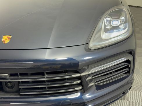 Certified 2023 Porsche Cayenne AWD/4WD image 12
