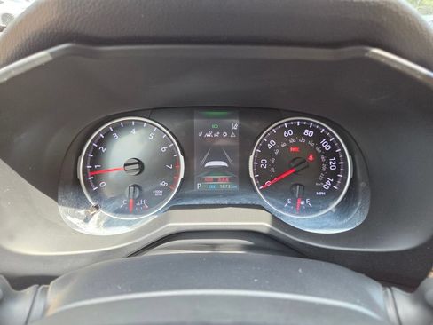 Used 2021 Toyota RAV4 LE FWD image 32