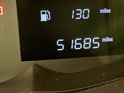 Used 2018 Chevrolet Sonic LT image 19