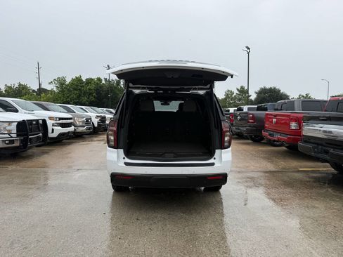 Used 2021 Chevrolet Suburban Z71 w/ Z71 Off-Road Package AWD/4WD image 40