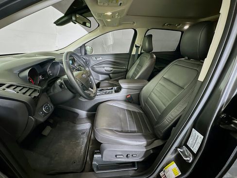 Used 2018 Ford Escape Titanium image 13