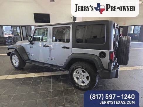 Used 2018 Jeep Wrangler Unlimited Sport S AWD/4WD image 6