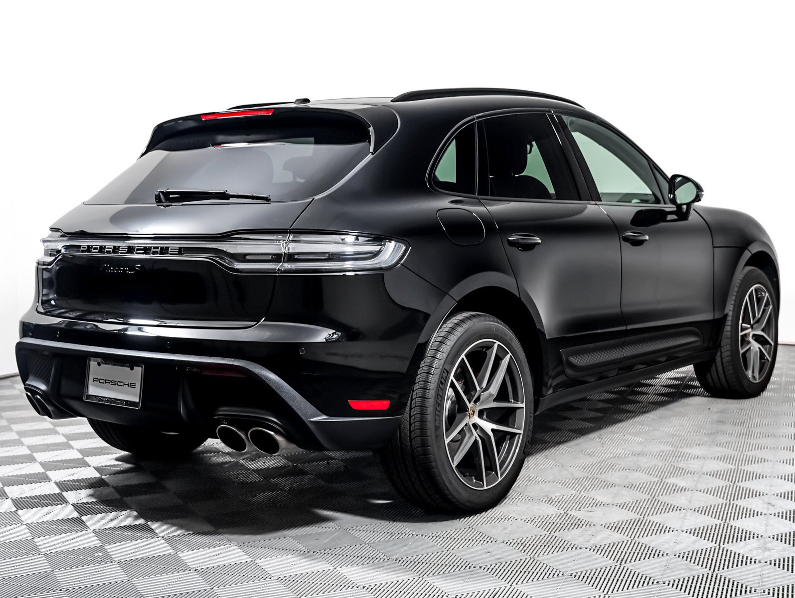 Certified 2026 Porsche Macan S AWD/4WD image 11