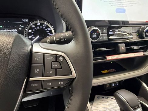 New 2026 Toyota Highlander XLE AWD/4WD image 30